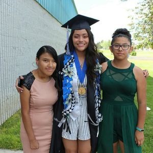 Meet your Posher, Antonia